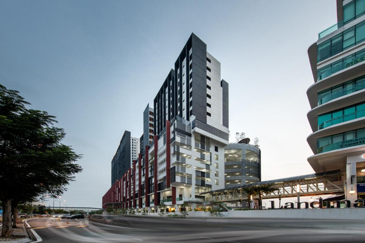 The Canvas Hotel Klang Exterior photo